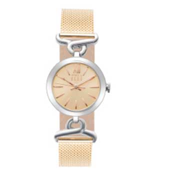 JY21ZQ05-18-ELLE-Jetlag